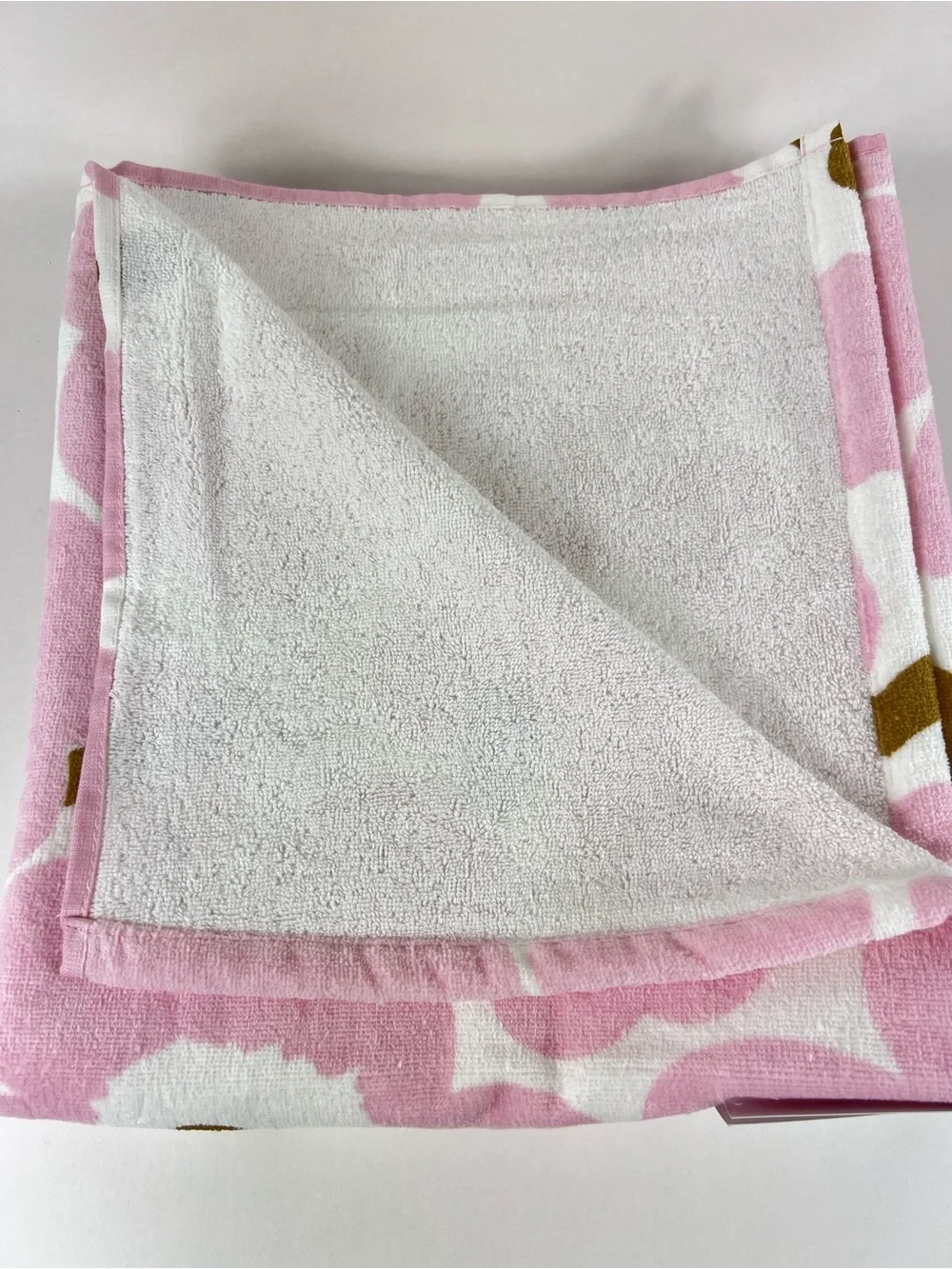 Marimekko Bath Towels Pink White Unikko Floral Soft Cotton Velour 2 Pc NEW